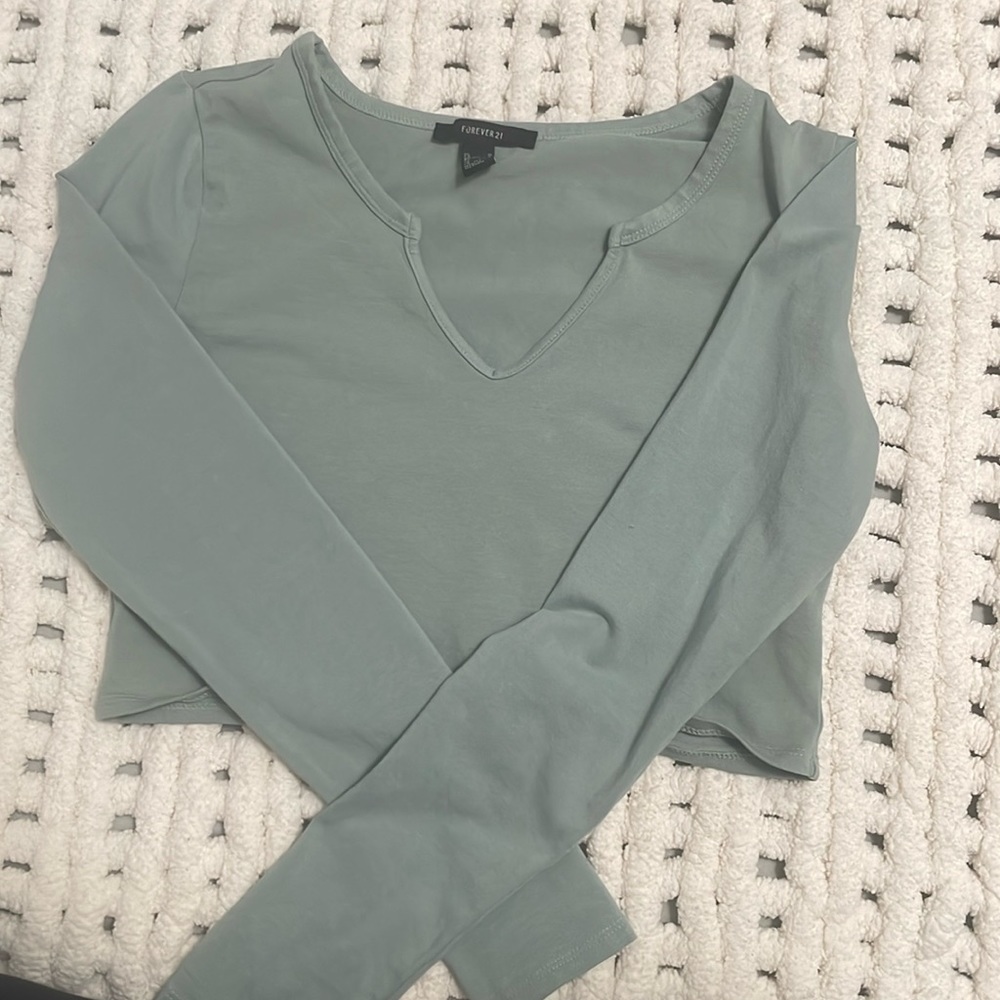 forever 22 M long sleeve top